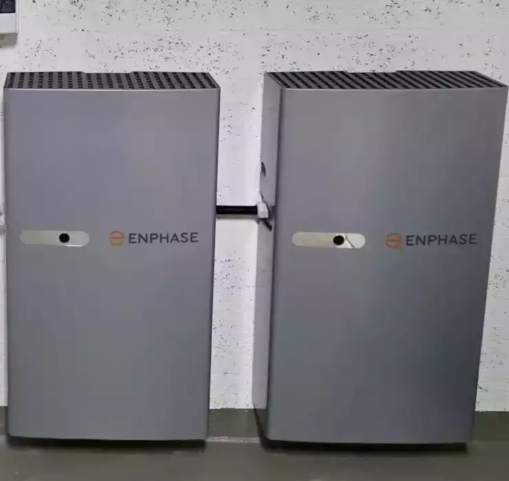 Deux batteries Enphase IQ5 installée au Grand-Lancy à Genève