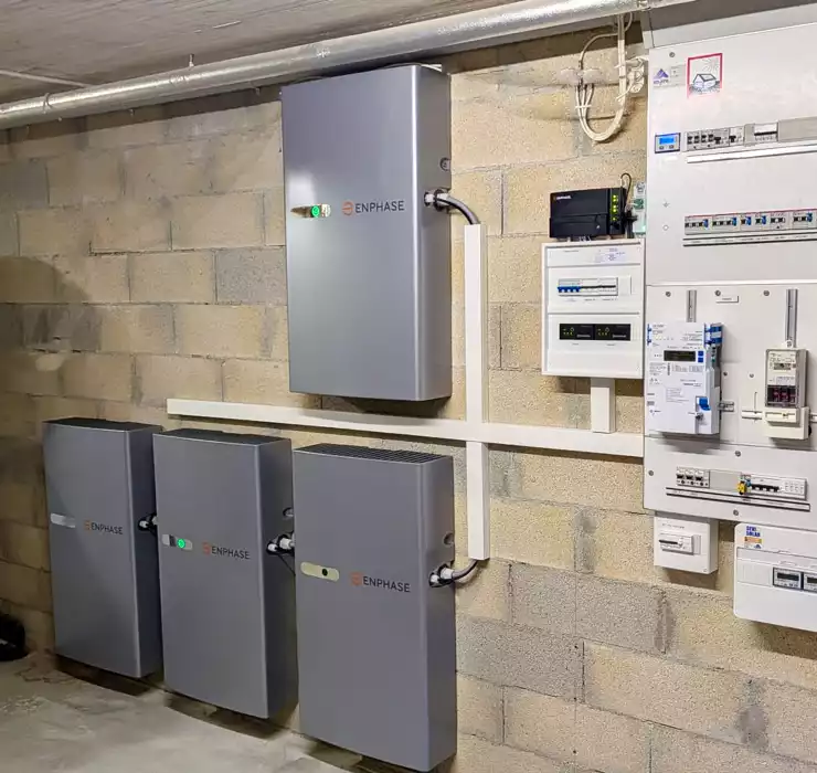 Installation de deux batteries IQ5 à Moudon travaux terminés